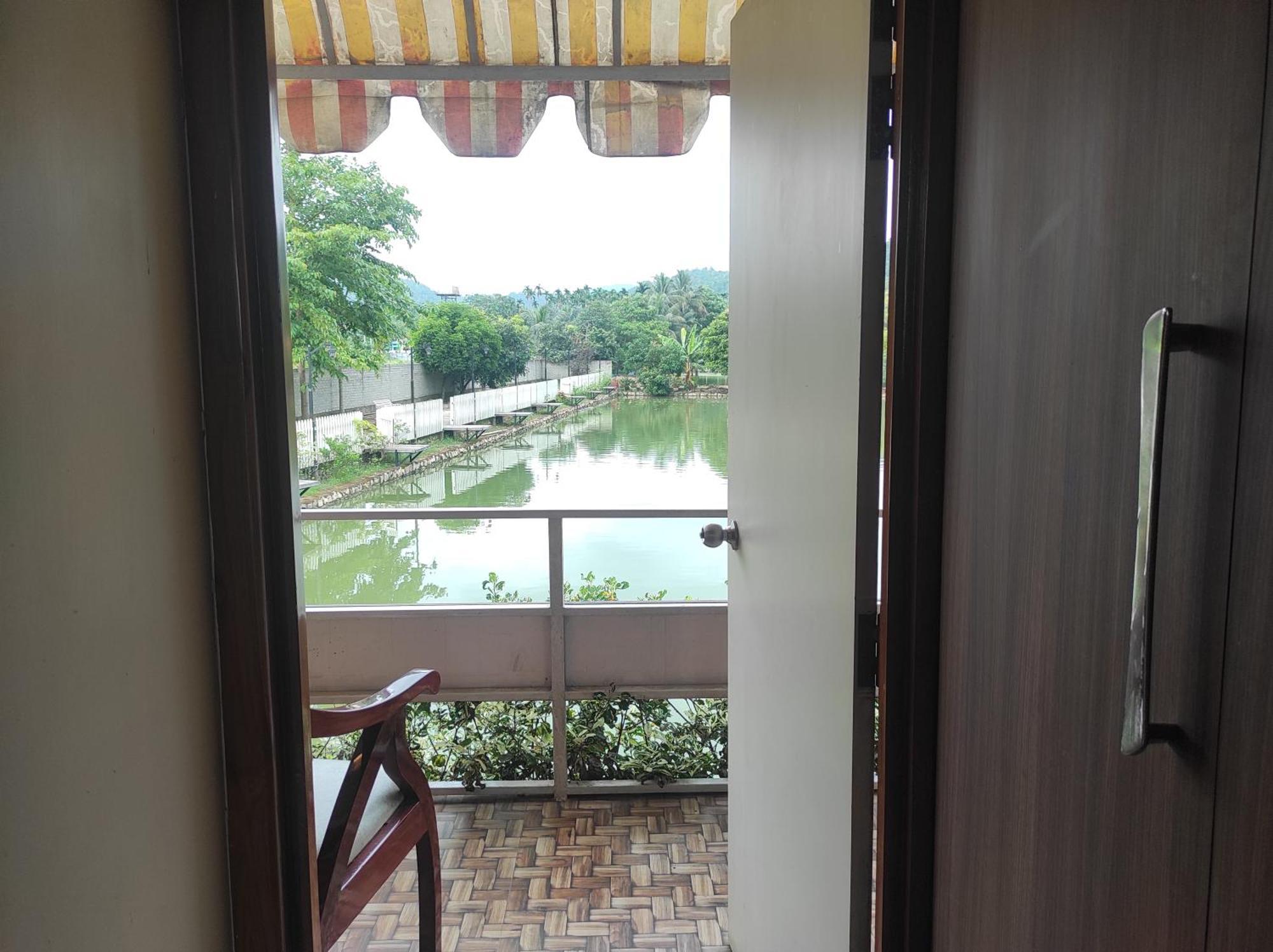 Changs Resort Kaharpara Esterno foto