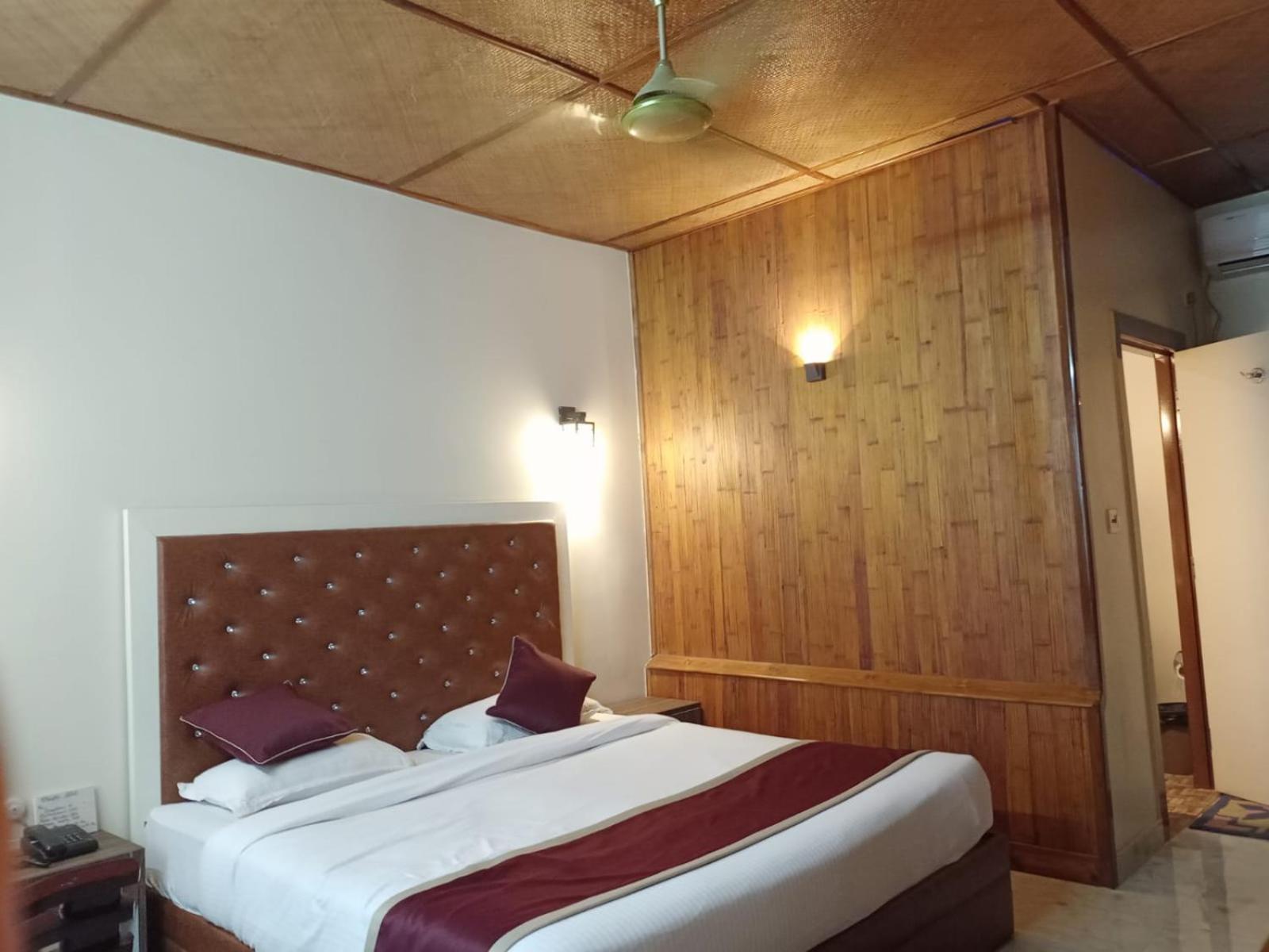 Changs Resort Kaharpara Esterno foto