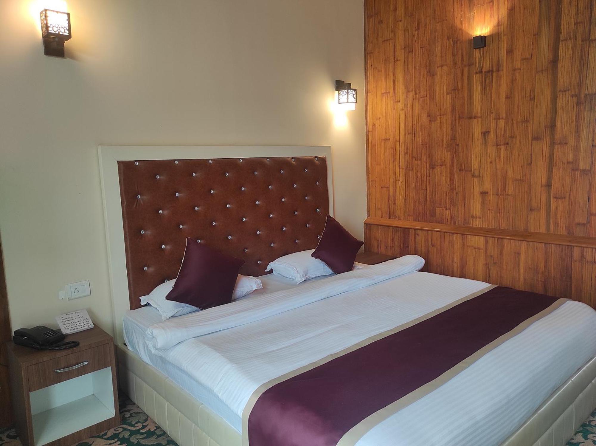 Changs Resort Kaharpara Esterno foto